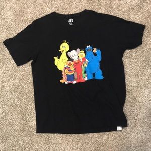 Kaws x Sesame Street T-Shirt (L)